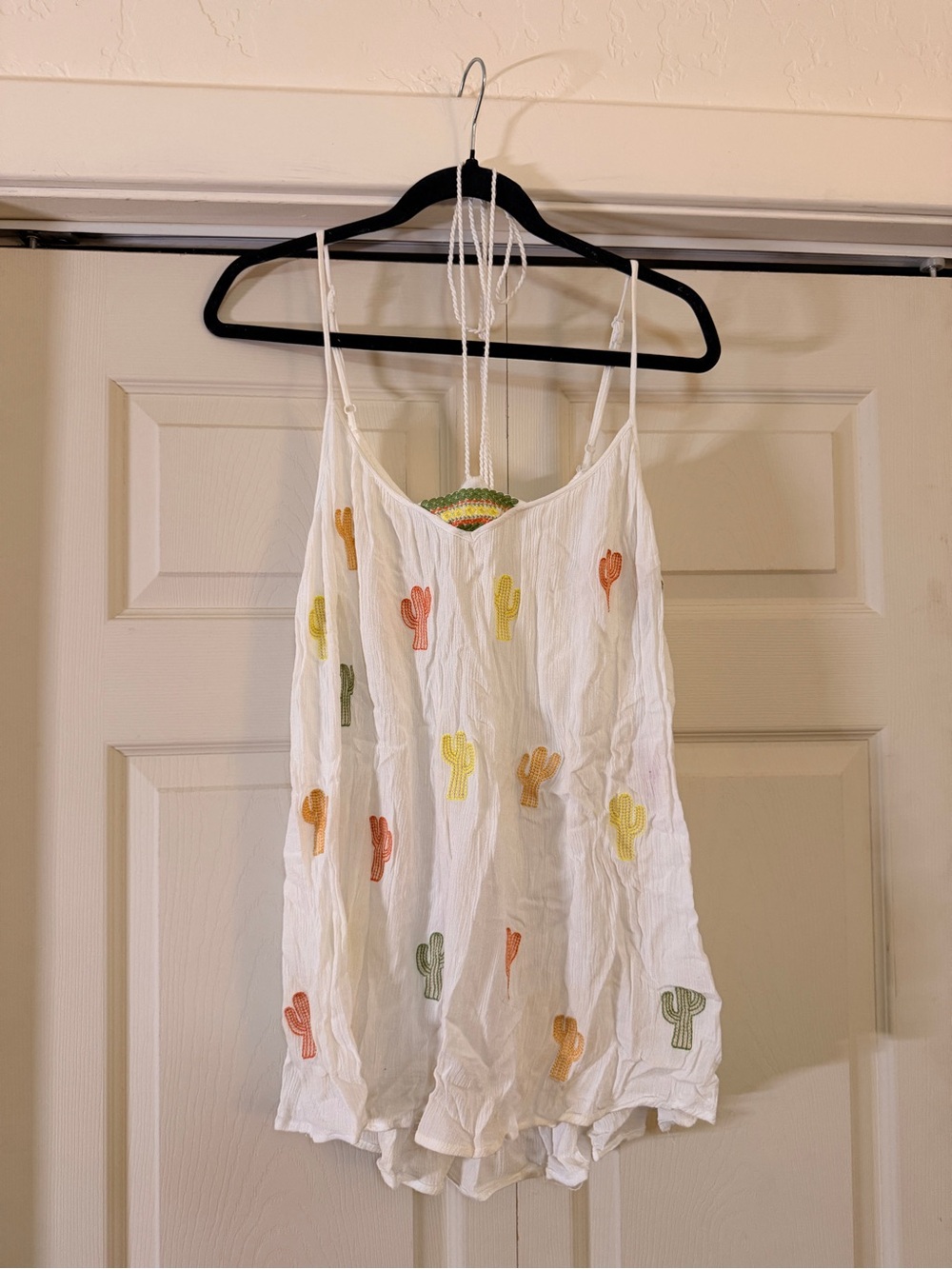 White Cactus-Embroidered Tank Top
